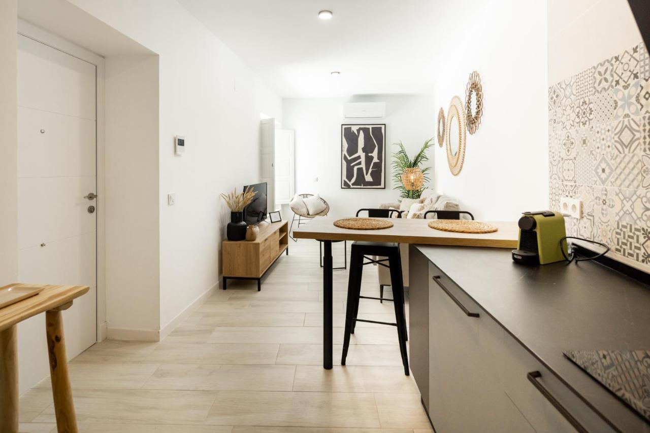 Apartamento Mucha Vida Little Apartments Cádiz Eksteriør billede